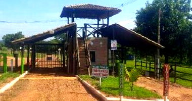 Casa em condomínio - 2 dormitórios e 1 banheiro