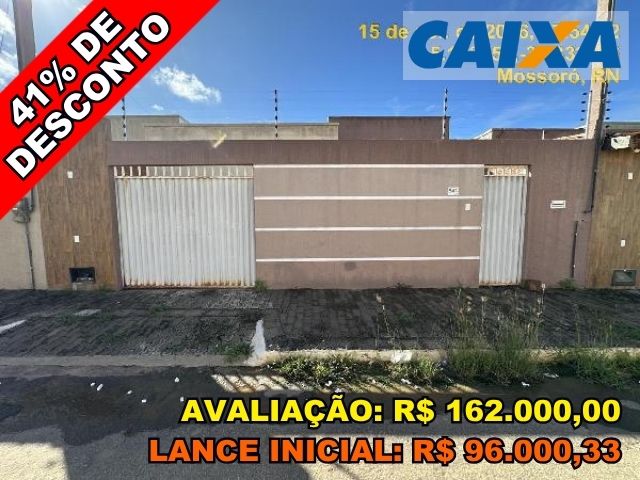 Casa com 2 Quartos e 2 Banheiros em Mossoró