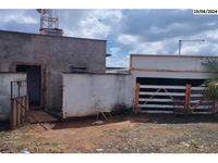 Casa com 2 Quartos e Terreno em Goiatuba/GO