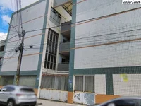 Escola comercial de 4 pavimentos em terreno de 400 m²