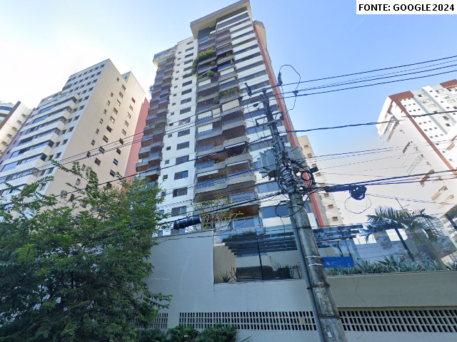 Apartamento com 206,57m² e 2 vagas de garagem