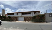 Casa 7 quartos, 3 banheiros, 2 pavimentos, garagem, área 466.8m²