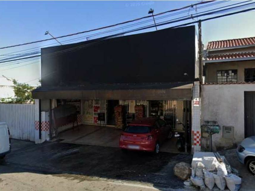 Imóvel Comercial com 325,80m² construídos