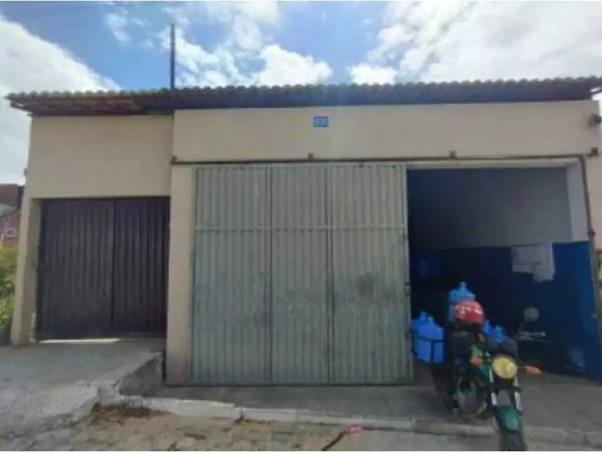 Casa em leilão com 109m² construída