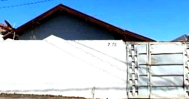 Casa padrão 2 quartos, 1 banheiro, 1 vaga, 117m² construída, ocupada