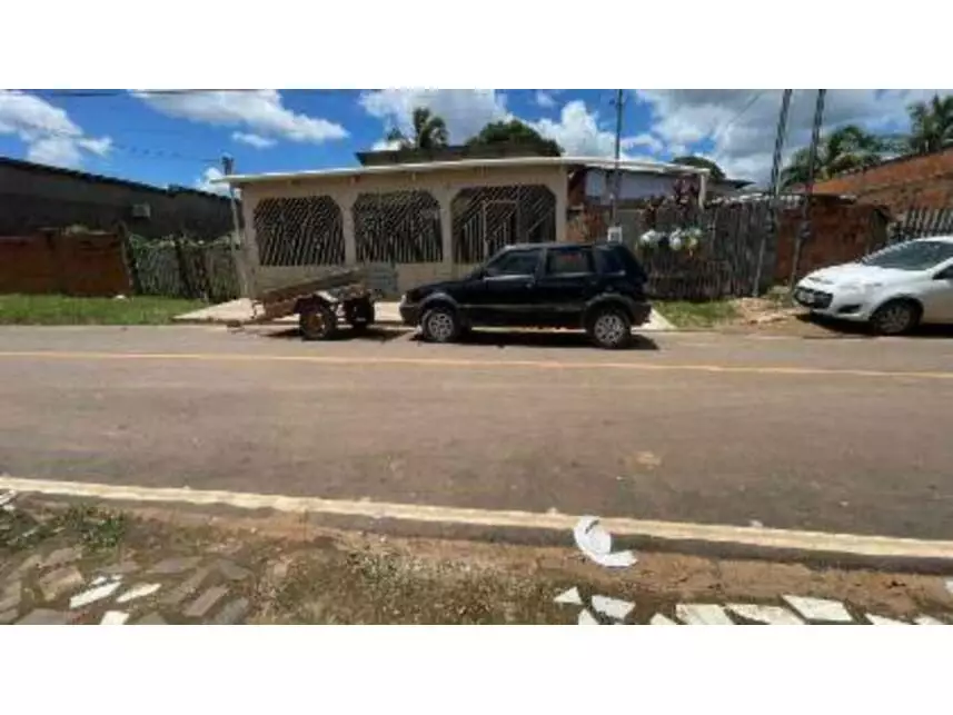 Casa em leilão com 110m² construída