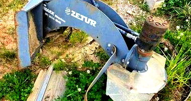 Capinadeira hidráulica para minicarregadeira ZETUR