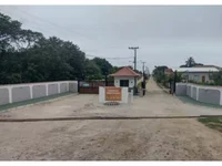 Casa em condomínio com 66m², ocupada e com IPTU em dia