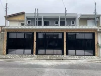 Casa em Leilão com 90m² Construída e 82.5m² de Terreno