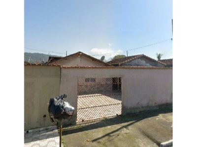 Casa ocupada com terreno de 161,25 m²