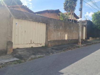 Casa 360m² em Copacabana com 205m² construídos