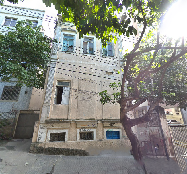 Prédio na Glória com alto potencial de valorização - 3 imóveis em leilão