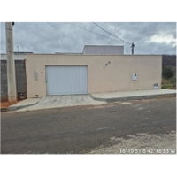 Casa em Salinas/MG com 69m² e 2 quartos