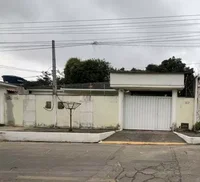 Casa ocupada de 2 quartos com 1 vaga e 51,82 m²