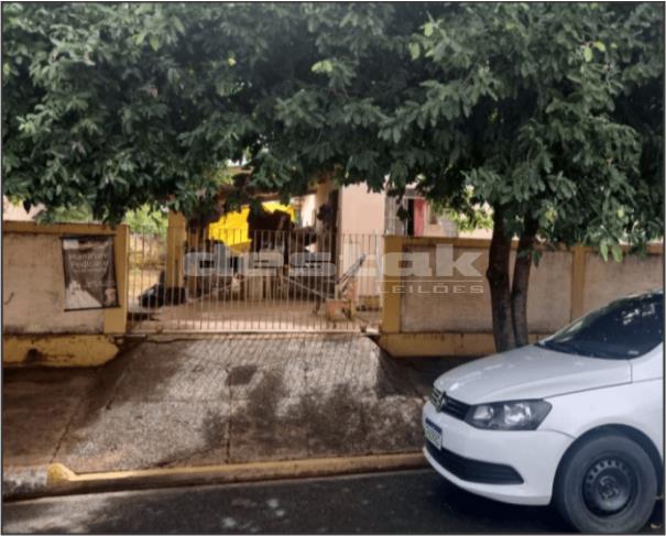 Casa espaçosa com 675m² em Santa Mercedes/SP
