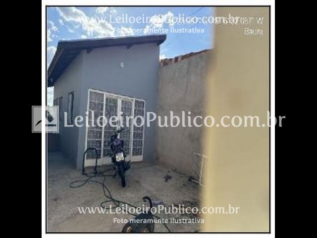 Casa com 125m² de área construída, 125m² de terreno