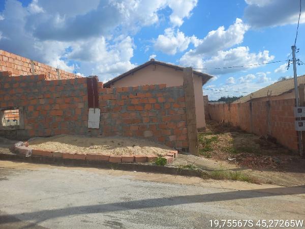 Casa 2 quartos, 1 banheiro, 40,94m² construída, terreno 200m²