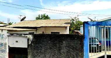 Terrenos averbados com edificações, 2 lotes total 600m², desocupados