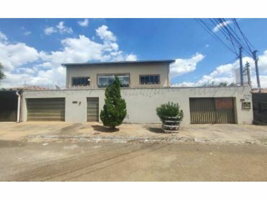 Casa em Leilão com 415m² Construída em Jardim Europa