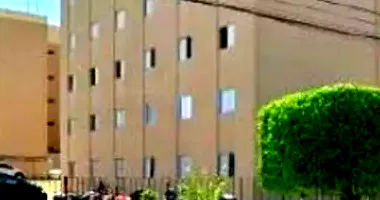 Apartamento 2º andar com 1 vaga - Parque das Árvores