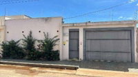 Casa Ocupada com 3 Quartos e 1 Vaga em Paracatu/MG