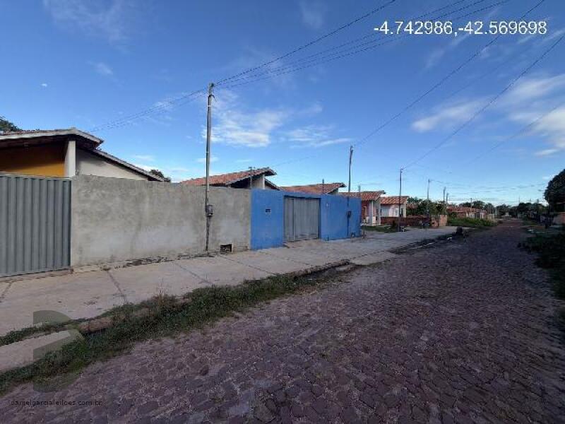 Casa com 2 Quartos e 1 Vaga em José de Freitas