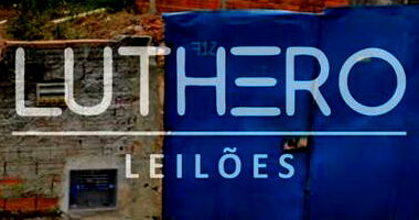 Casa com 3 quartos, 1 banheiro, 109m² construída, desocupada