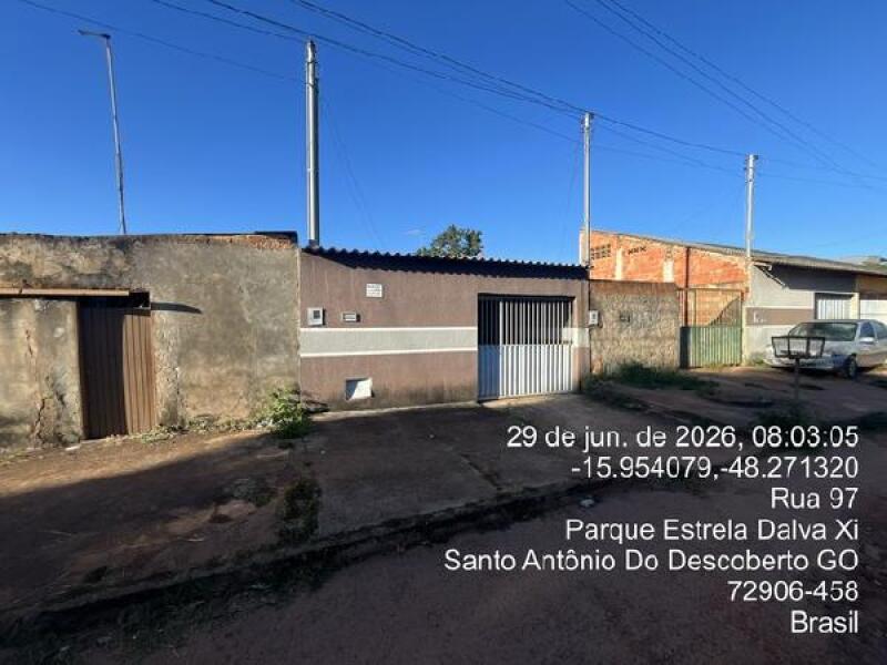 Casa com 2 Quartos e 58m² Privativos em Goiás