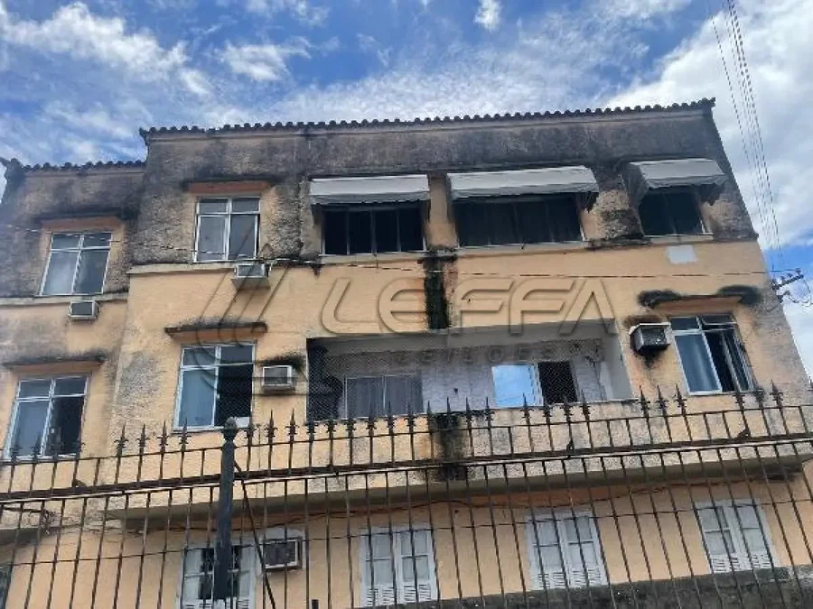 Apartamento com 1 varanda, 200m²