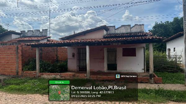 Casa 2 quartos com 53,4m² construída e terreno de 300m²