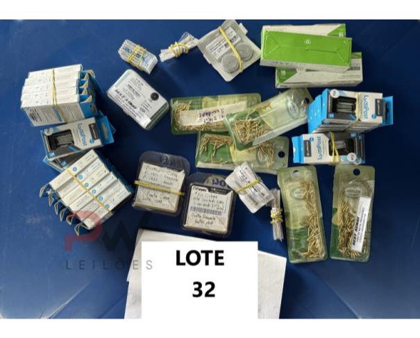 Lote com Material Odontológico em Poços de Caldas