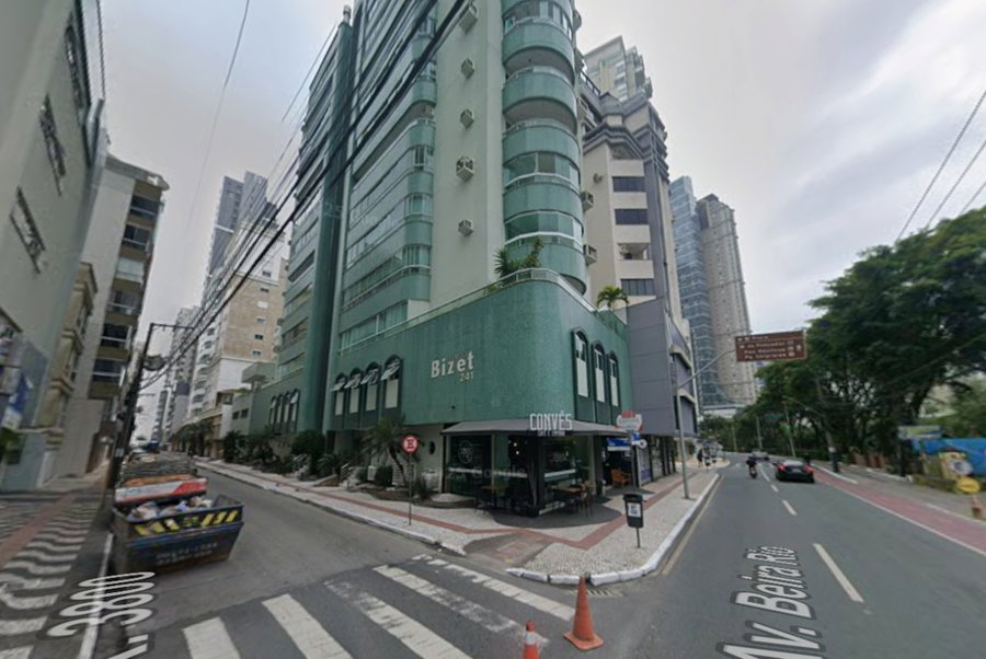 Apartamento com 2 quartos, 1 banheiro e 1 vaga de garagem