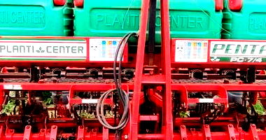 Plantadeira Planti Center Penta 7/4 - 7 Linhas Pivotadas