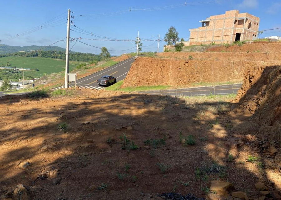 Terreno Urbano 462,95m² em área valorizada, parte alta
