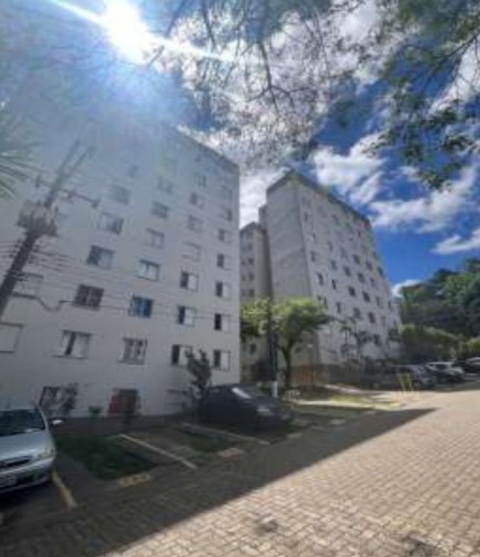 Apartamento com 2 dormitórios, 1 vaga, 45 m²