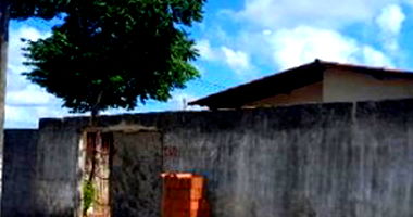 Casa com 54,21m² construída e 200m² de terreno, sem vagas