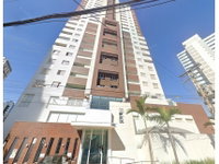 Apartamento em leilão com 3 quartos e 3 vagas
