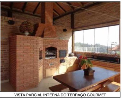 Casa ocupada em Mairiporã, 50% abaixo da avaliação