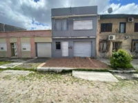 Casa com 2 Quartos e 2 Banheiros no Centro de Pelotas -