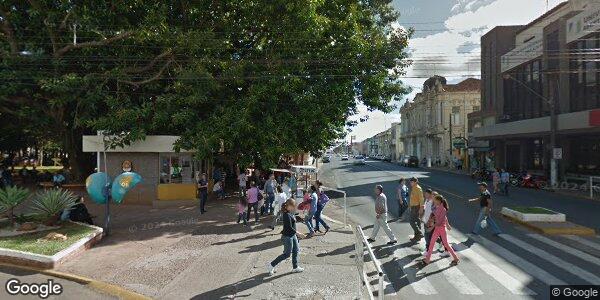Cinco terrenos sem benfeitorias no Bairro Dona Emilia, área total ampla