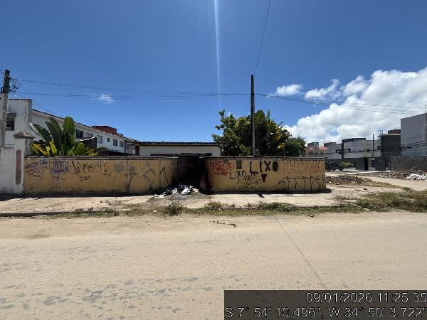 Casa com 3 quartos, 2 banheiros e 154,45m² de área total