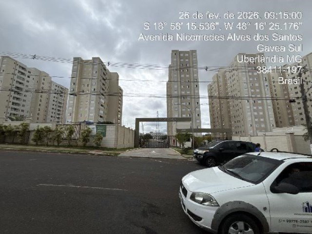 Apartamento com 2 quartos, 1 banheiro, 1 vaga de garagem, 75,7 m²