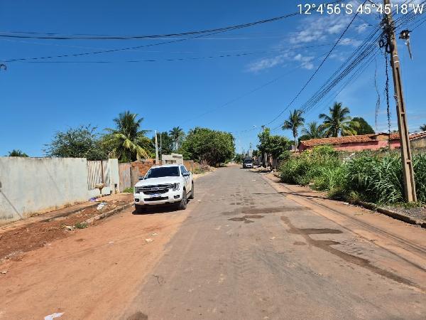 Casa com 2 quartos, 1 banheiro, área construída 66,22m², 1 vaga