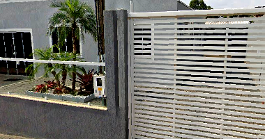 Casa com 3 quartos, 1 banheiro, 90m² construída, desocupada