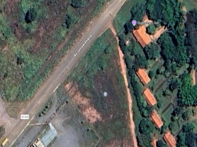 Lote residencial com 695,13 m²