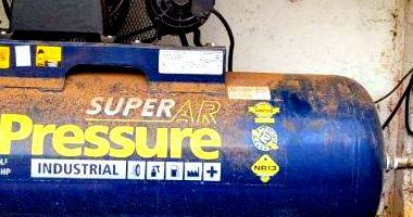 Compressor de ar 200l em bom estado