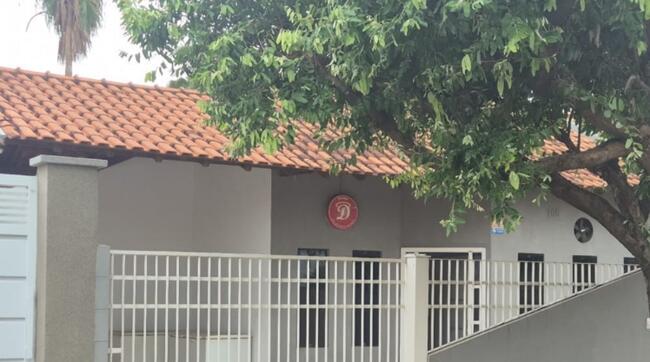 Casa com 4 quartos e 1 vaga em Penápolis/SP