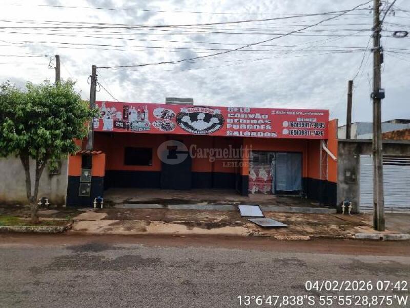 Casa com 2 quartos, 1 banheiro e 1 vaga de garagem