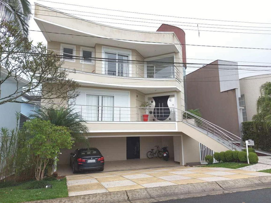 Luxuosa Casa com 4 Suítes e Piscina em São Bernardo do Campo