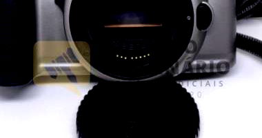 Câmera Analógica Canon EOS 3000 N - Oportunidade Única!